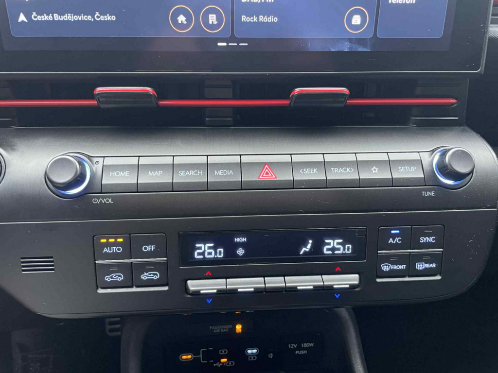 OC199V01064_26.webp_KONA N-line 1.6 TGDI 102 kW manuál