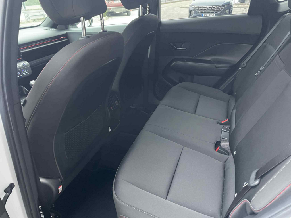 OC199V01064_31.webp_KONA N-line 1.6 TGDI 102 kW manuál