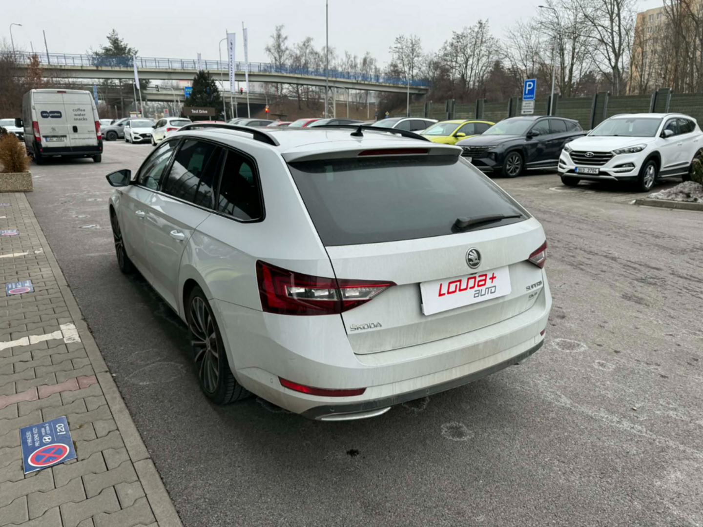 OC199V01068_12.webp_SUPERB SportLine 2.0 TDI 140 kW automat