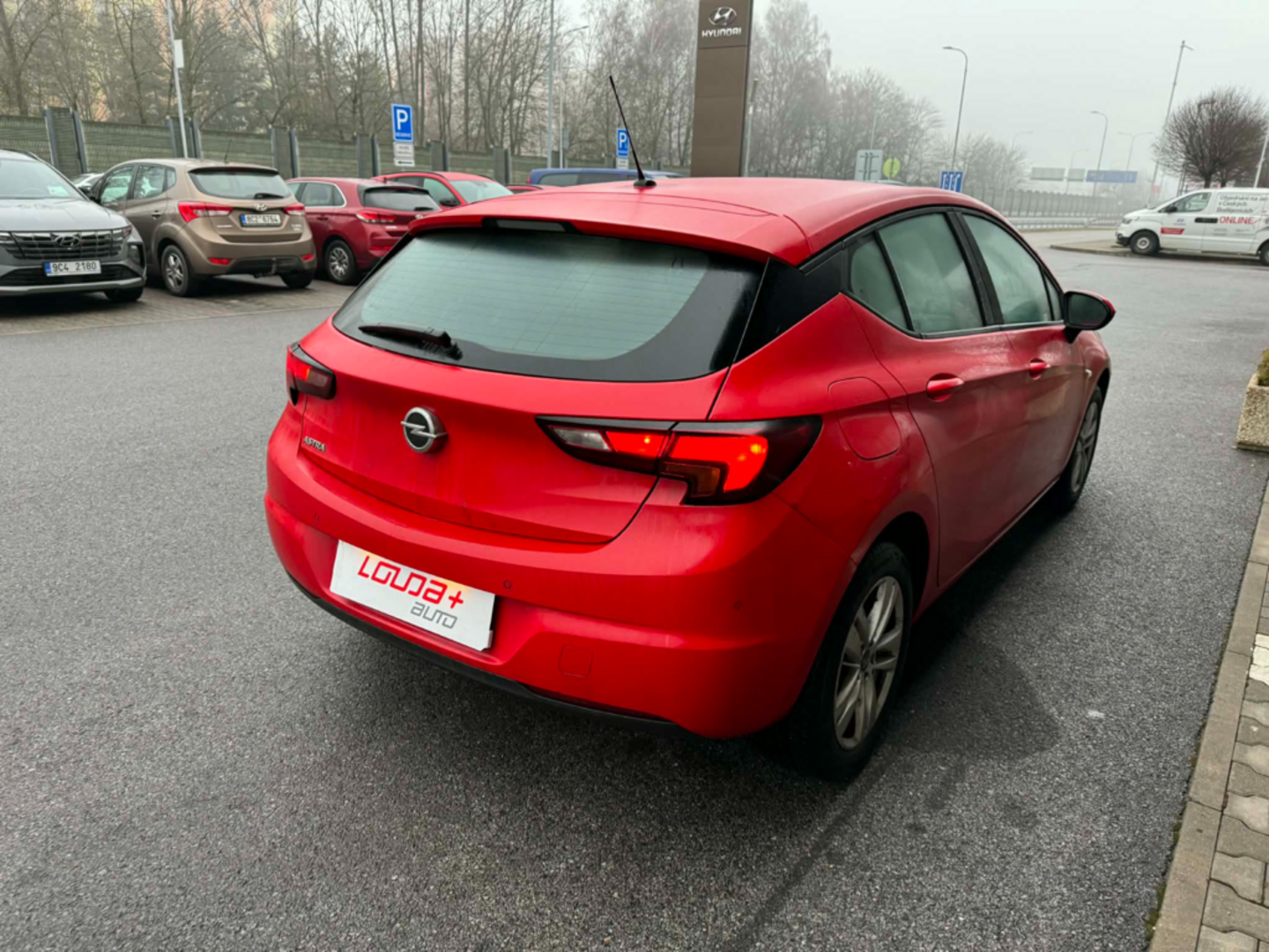 OC199V01074_12.webp_ASTRA  1.4 i 74 kW manuál