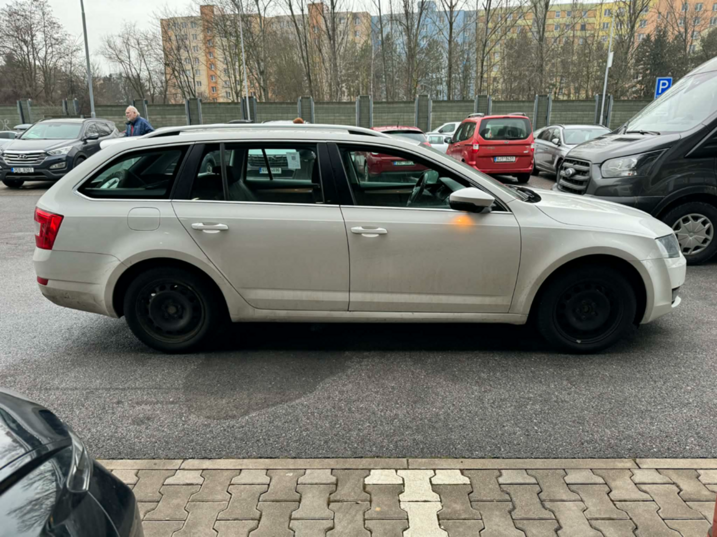 OC199V01077_11.webp_OCTAVIA Elegance 1.2 TSI 77 kW manuál