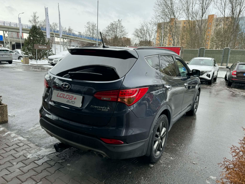 OC199V01083_14.webp_SANTA FE Premium 2.2 CRDI 145 kW automat