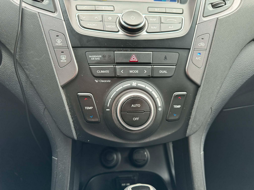 OC199V01083_22.webp_SANTA FE Premium 2.2 CRDI 145 kW automat