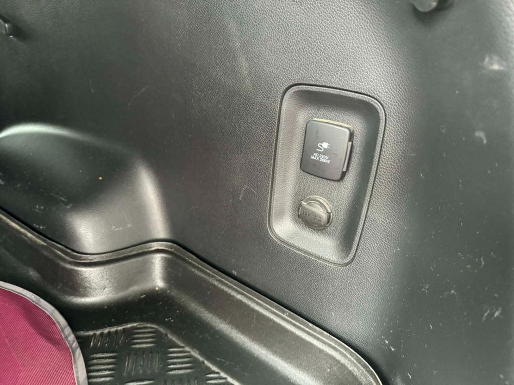 OC199V01083_32.webp_SANTA FE Premium 2.2 CRDI 145 kW automat