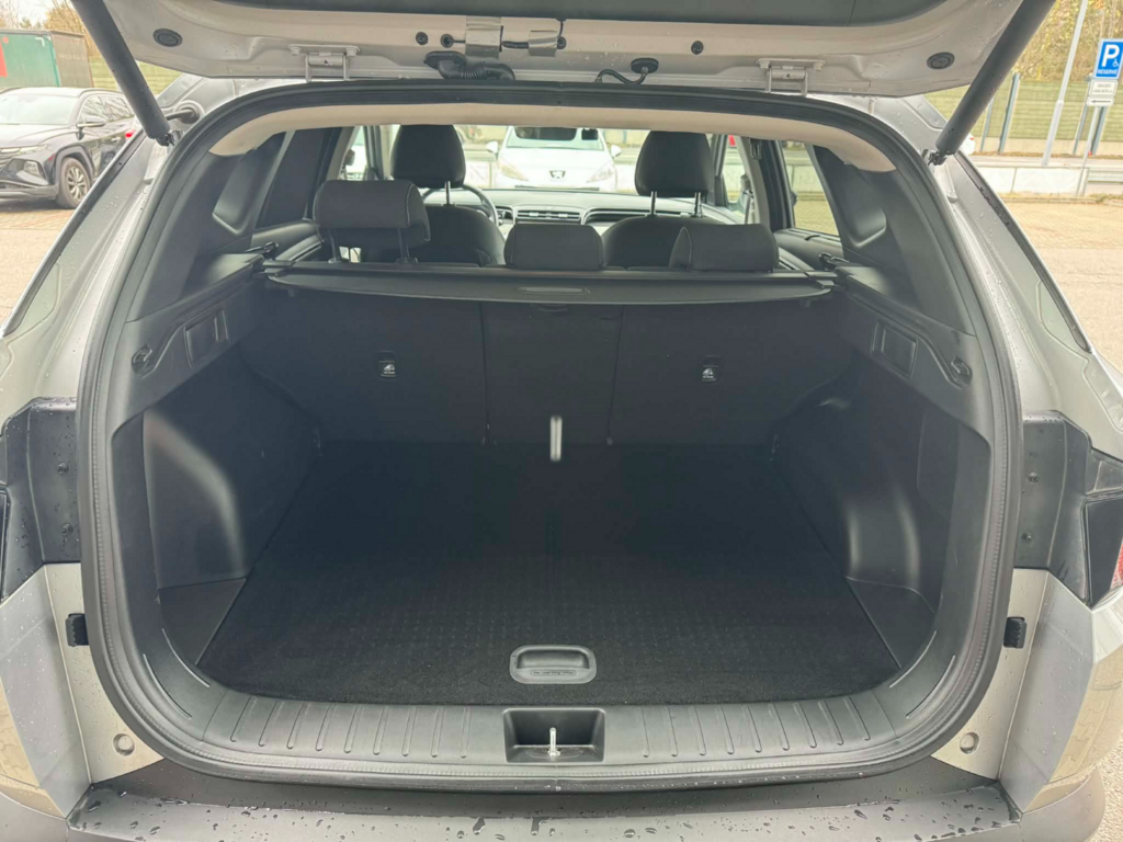 OC199V01088_34.webp_TUCSON Style 1.6 TGDI 132 kW automat