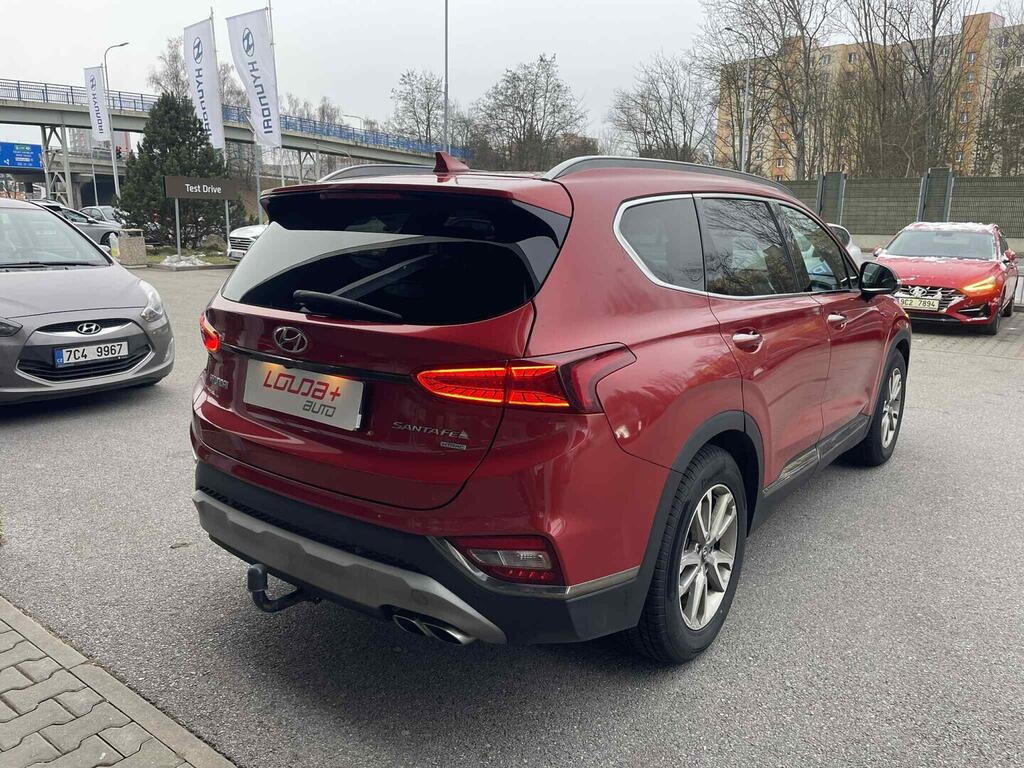 OC199V01089_11.webp_SANTA FE Style Premium 2.2 CRDI 147 kW automat, DPH