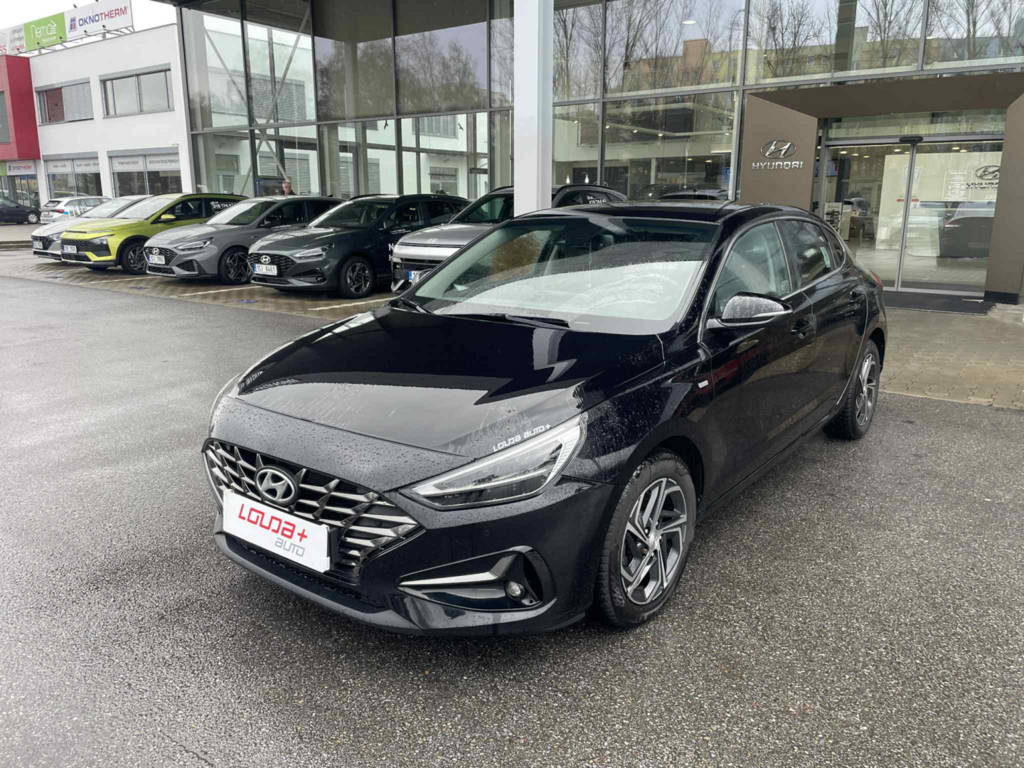 OC199V01092_10.webp_I30 Smart 1.5 TGDI 118 kW manuál