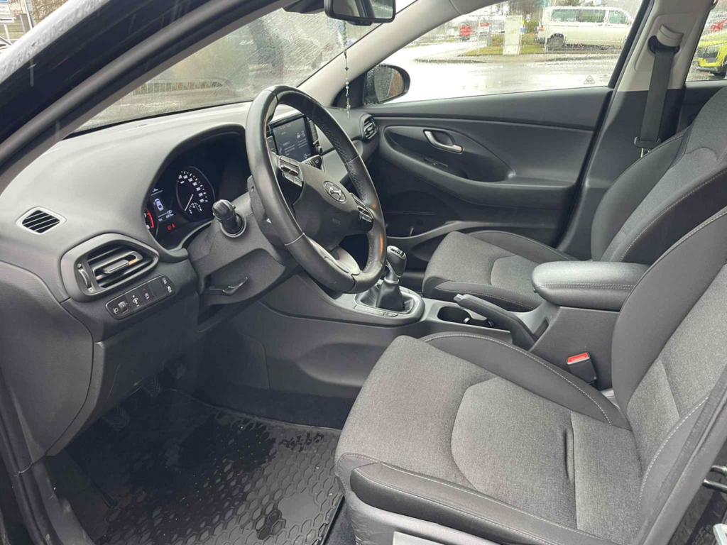 OC199V01092_18.webp_I30 Smart 1.5 TGDI 118 kW manuál