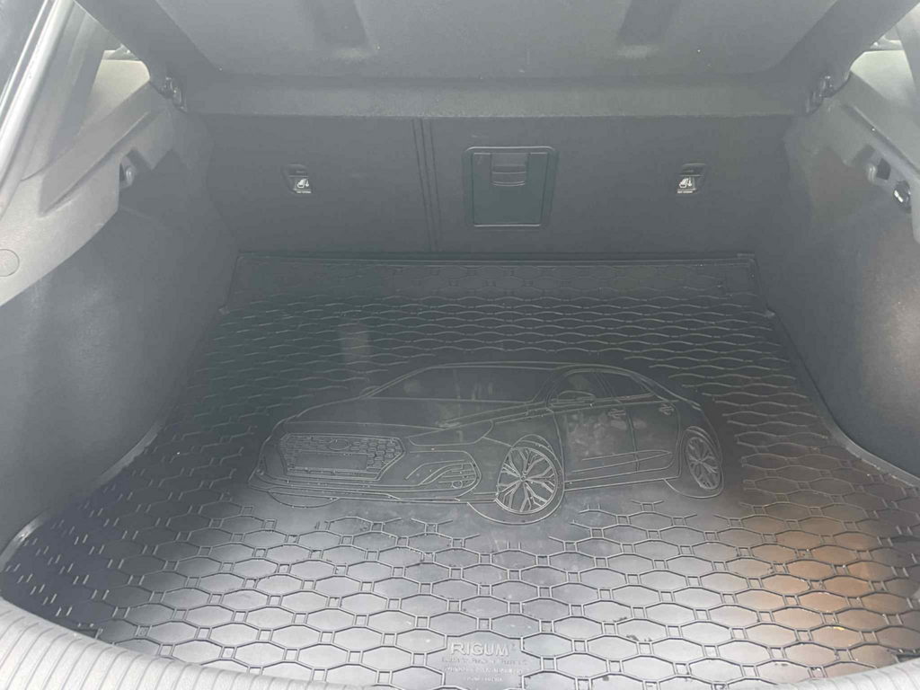 OC199V01092_31.webp_I30 Smart 1.5 TGDI 118 kW manuál