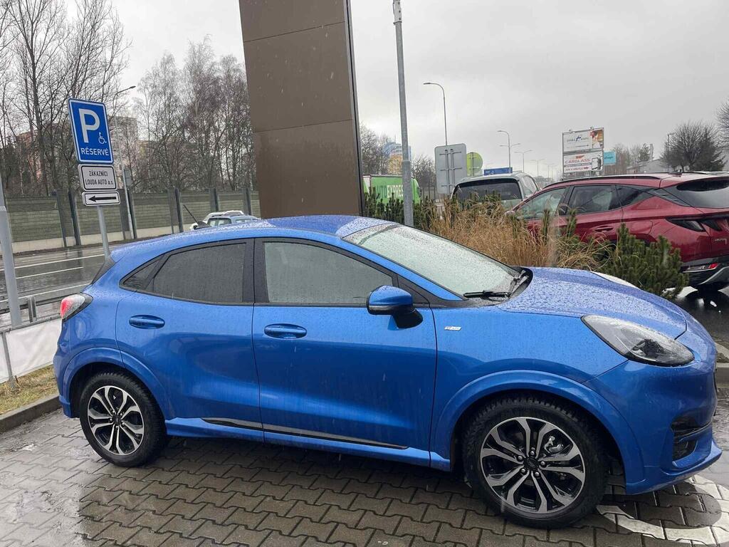 OC199V01095_11.webp_PUMA ST-Line 1.0 EcoBoost 91 kW manuál