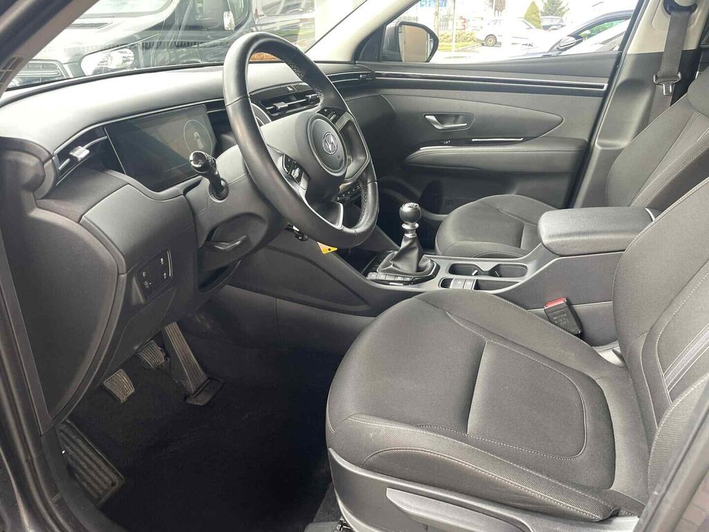 OC199V01104_17.webp_TUCSON Smart NAV 1.6 TGDI 110 kW manuál