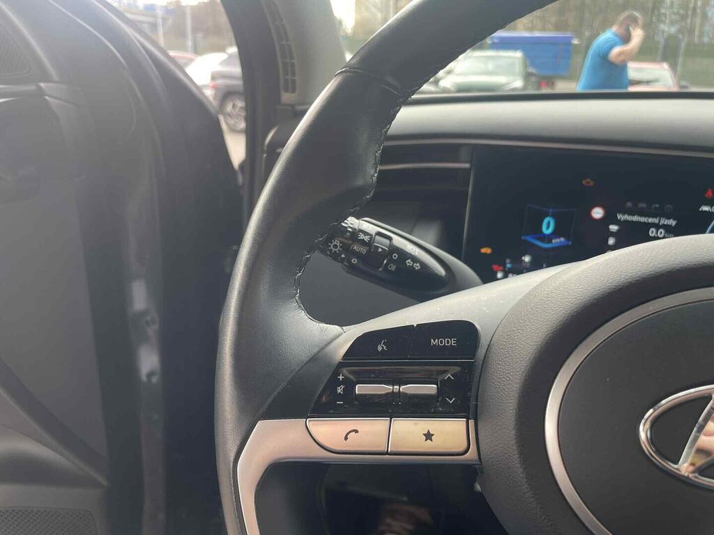 OC199V01104_21.webp_TUCSON Smart NAV 1.6 TGDI 110 kW manuál