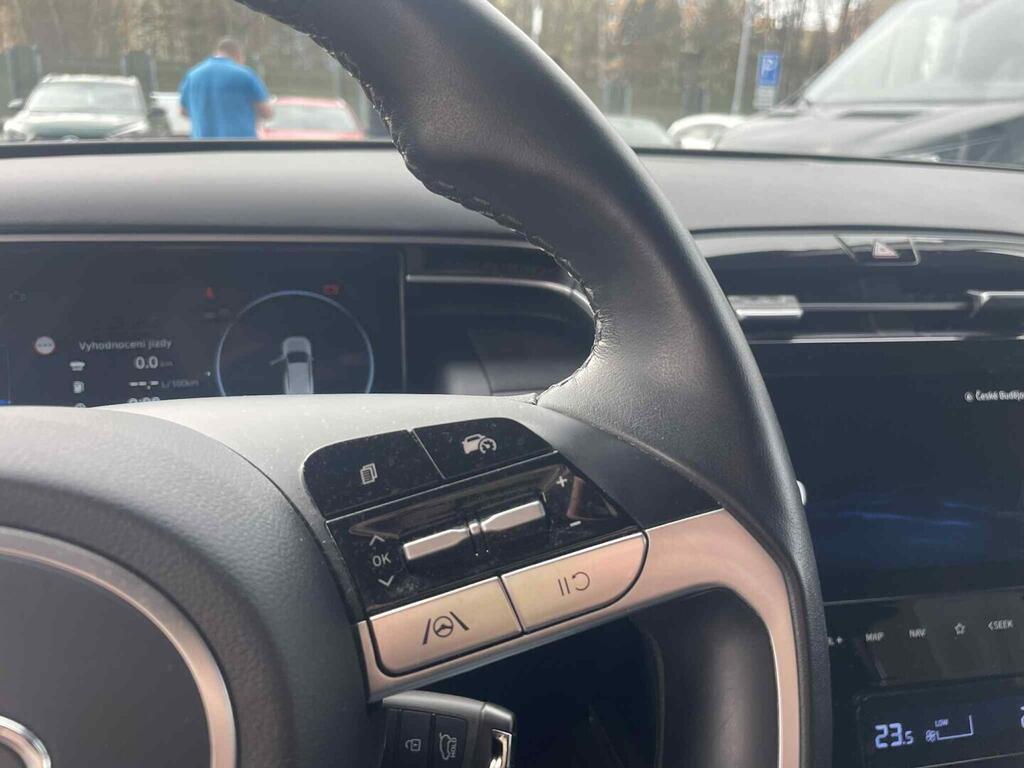 OC199V01104_22.webp_TUCSON Smart NAV 1.6 TGDI 110 kW manuál