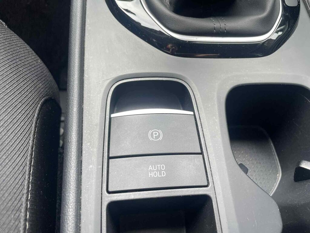 OC199V01104_25.webp_TUCSON Smart NAV 1.6 TGDI 110 kW manuál