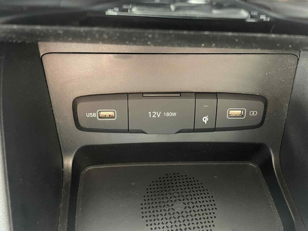 OC199V01104_26.webp_TUCSON Smart NAV 1.6 TGDI 110 kW manuál