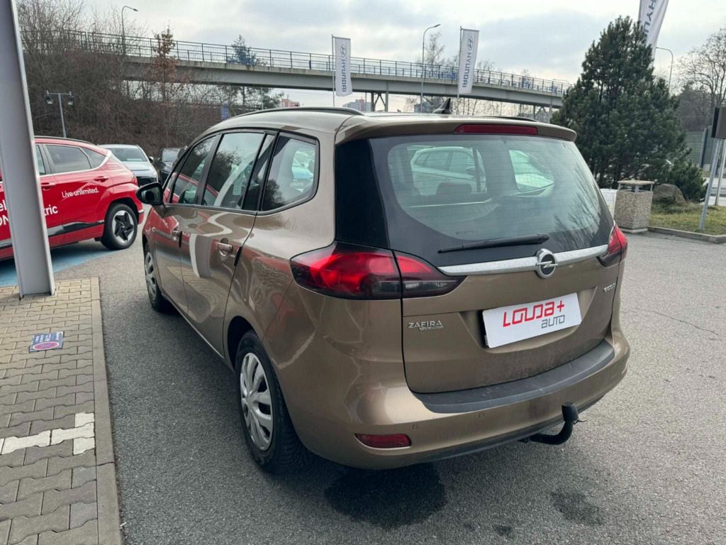 OC199V01105_12.webp_ZAFIRA  2.0 CDTI 96 kW manuál