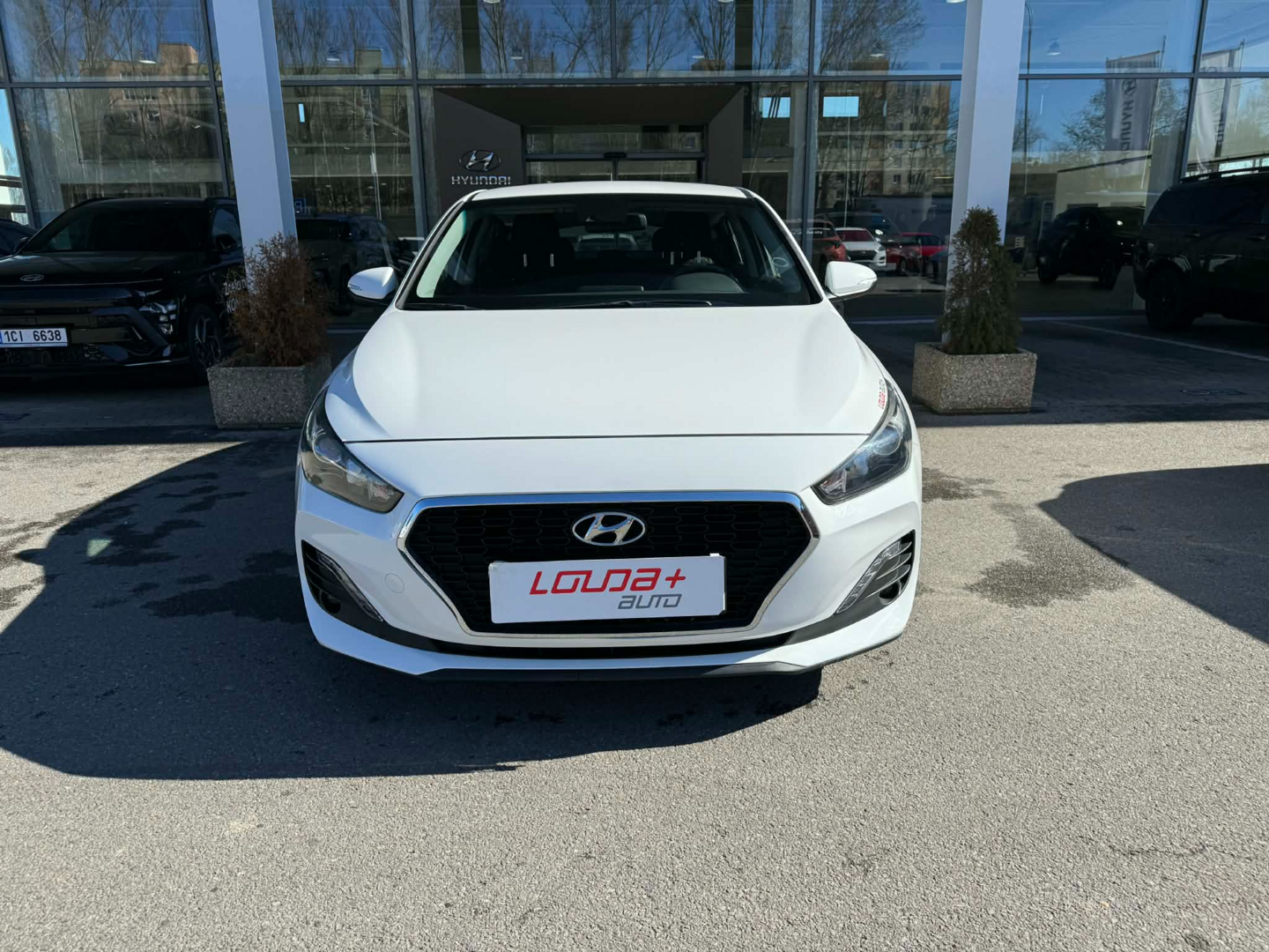 OC199V01109_17.webp_I30 FASTBACK Comfort 1.0 TGDI 88 kW manuál