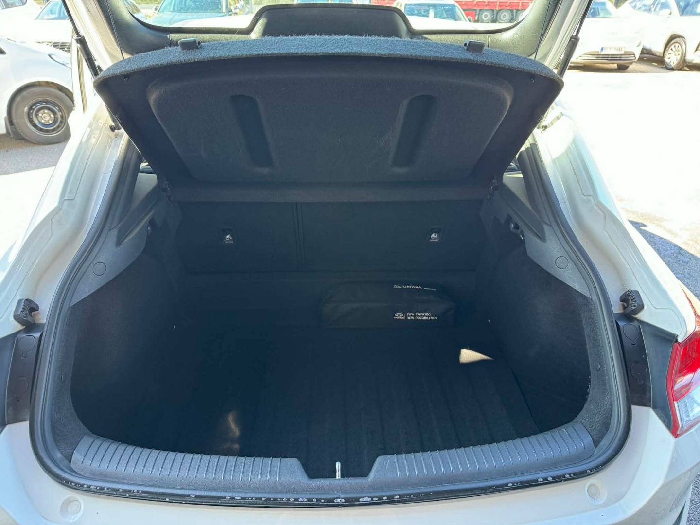 OC199V01109_30.webp_I30 FASTBACK Comfort 1.0 TGDI 88 kW manuál