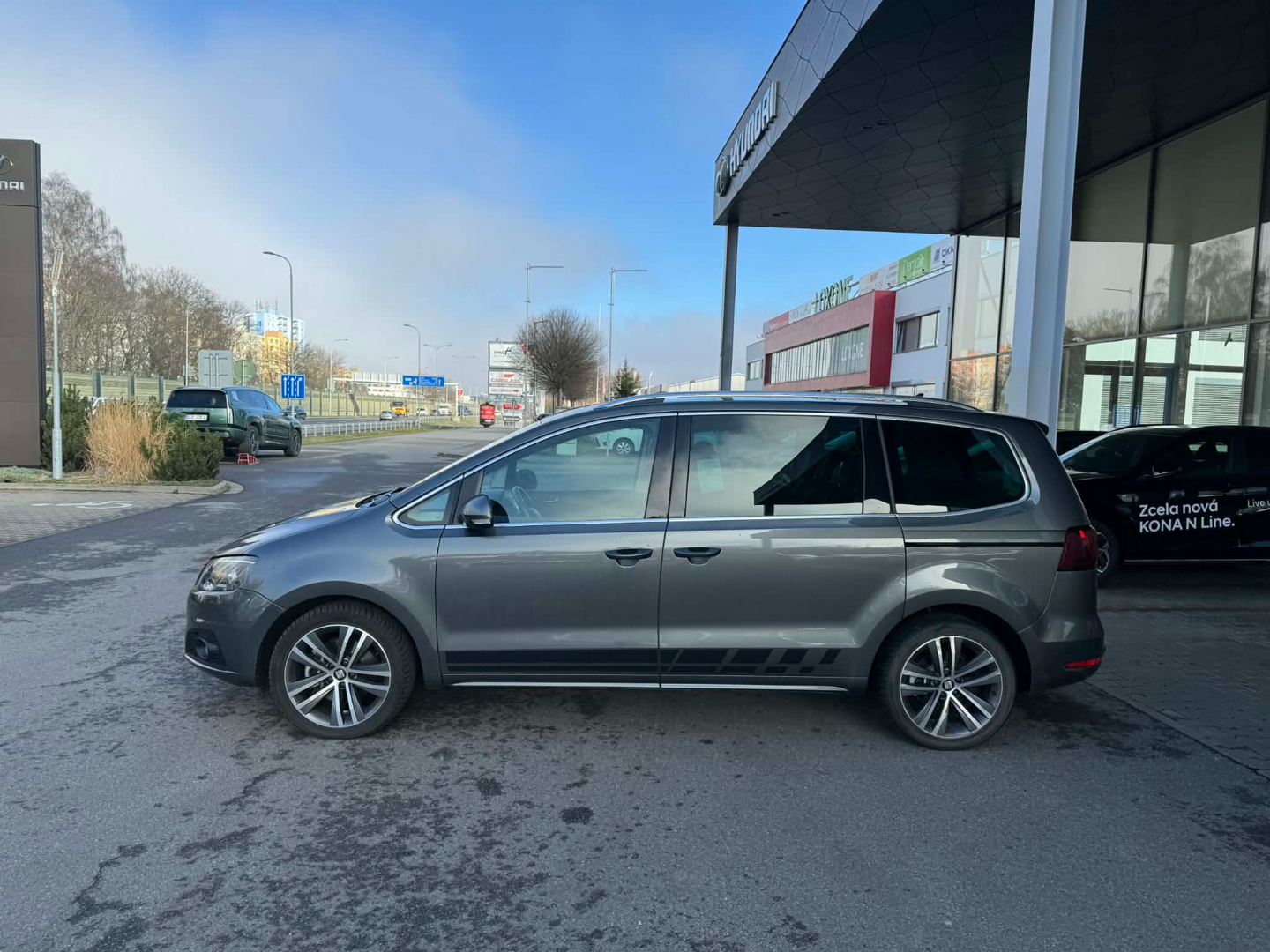 OC199V01110_11.webp_ALHAMBRA FR line 1.4 TSI 110 kW automat