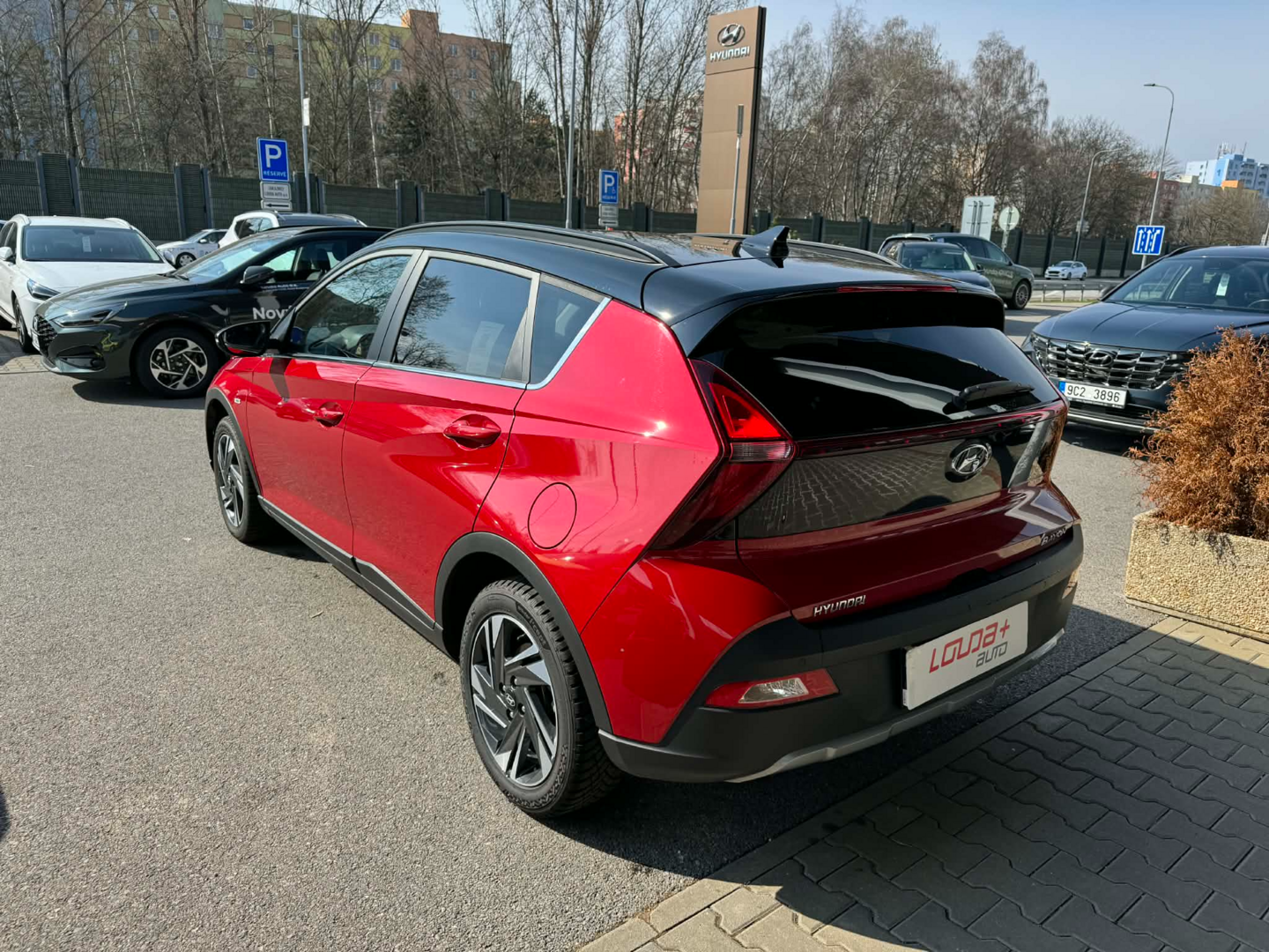 OC199V01117_12.webp_BAYON Style Premium 1.0 T-GDI 88 kW automat