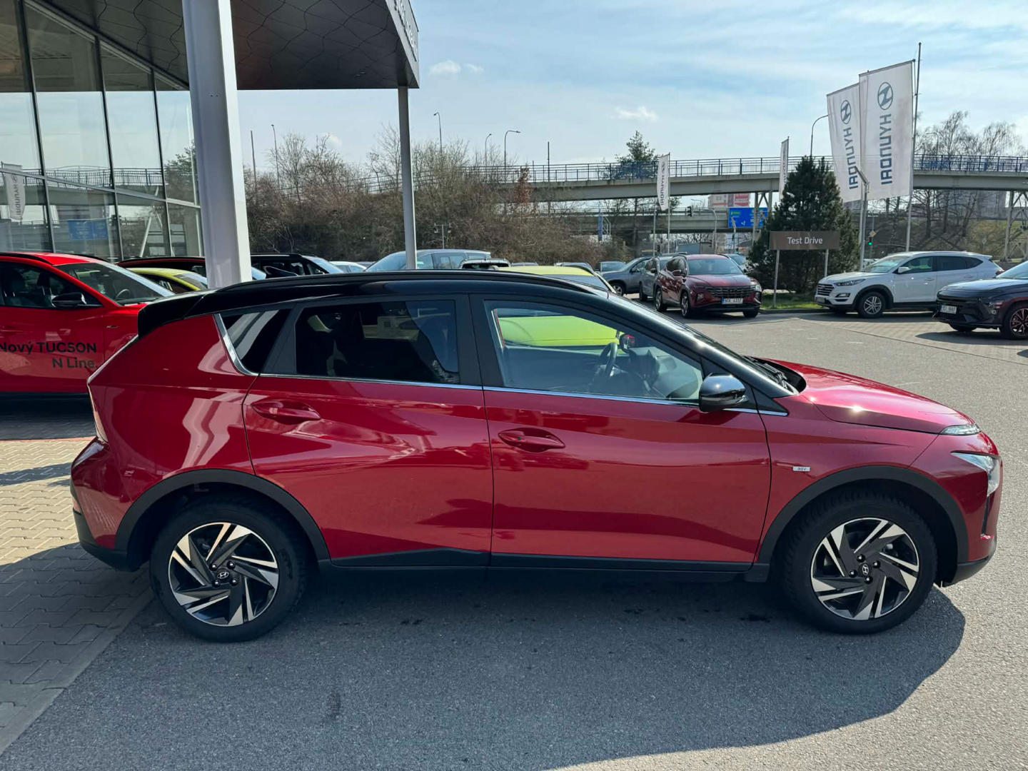 OC199V01117_15.webp_BAYON Style Premium 1.0 T-GDI 88 kW automat