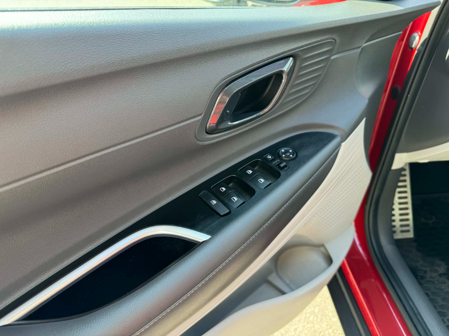 OC199V01117_30.webp_BAYON Style Premium 1.0 T-GDI 88 kW automat