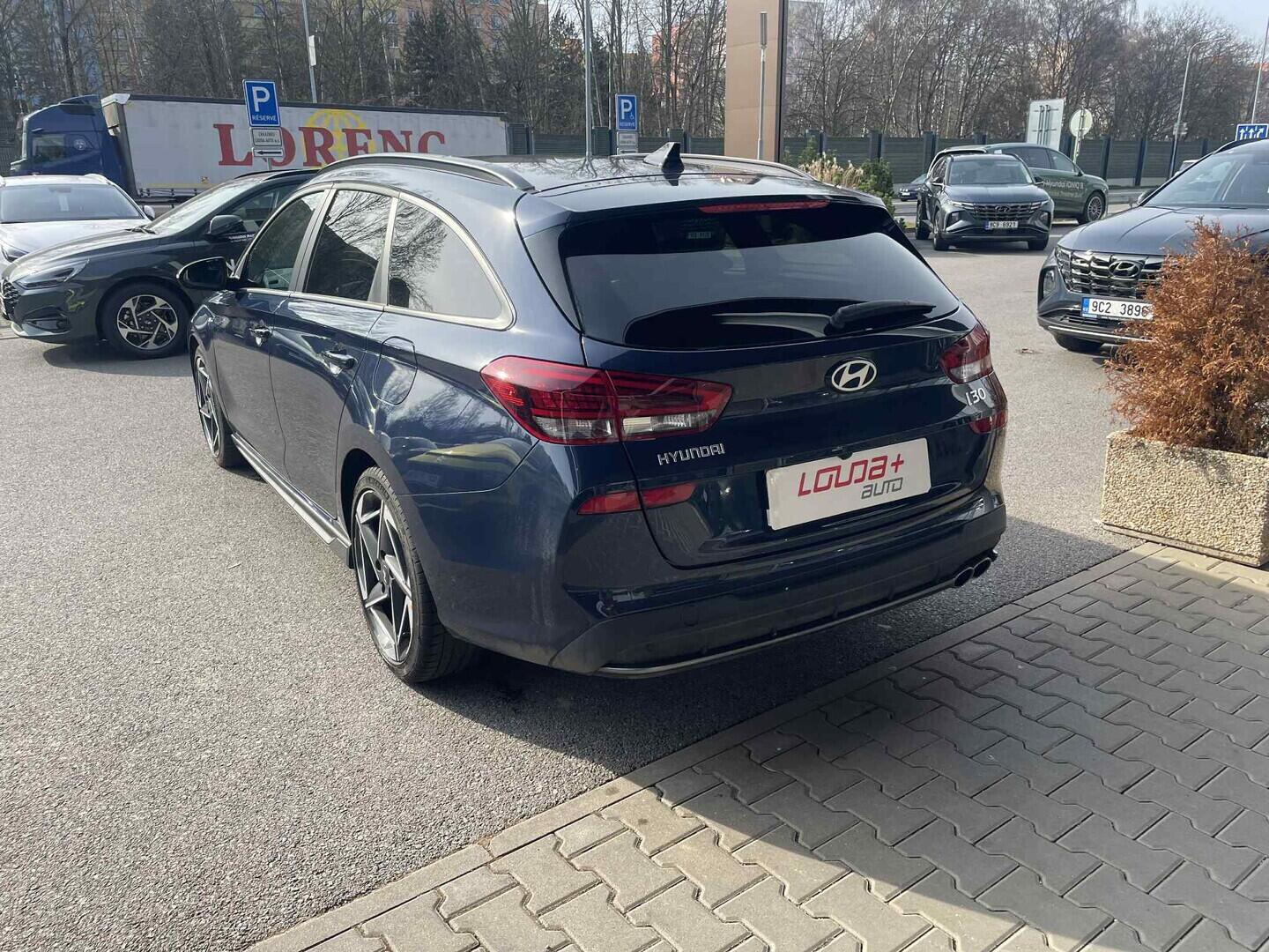 OC199V01120_13.webp_I30 N-line  1.5  103 kW automat