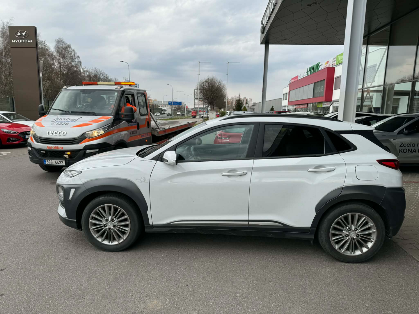 OC199V01121_11.webp_KONA Mystic 1.0 T-GDI 88 kW manuál