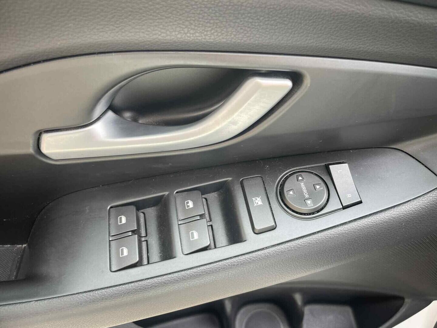 OC199V01122_19.webp_I30 Comfort 1.4 MPI 73 kW manuál