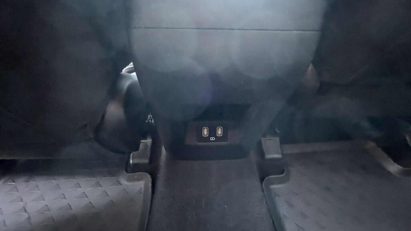 OC199V01123_31.webp_TUCSON Smart nav 1.6 T-GDI 110 kW manuál