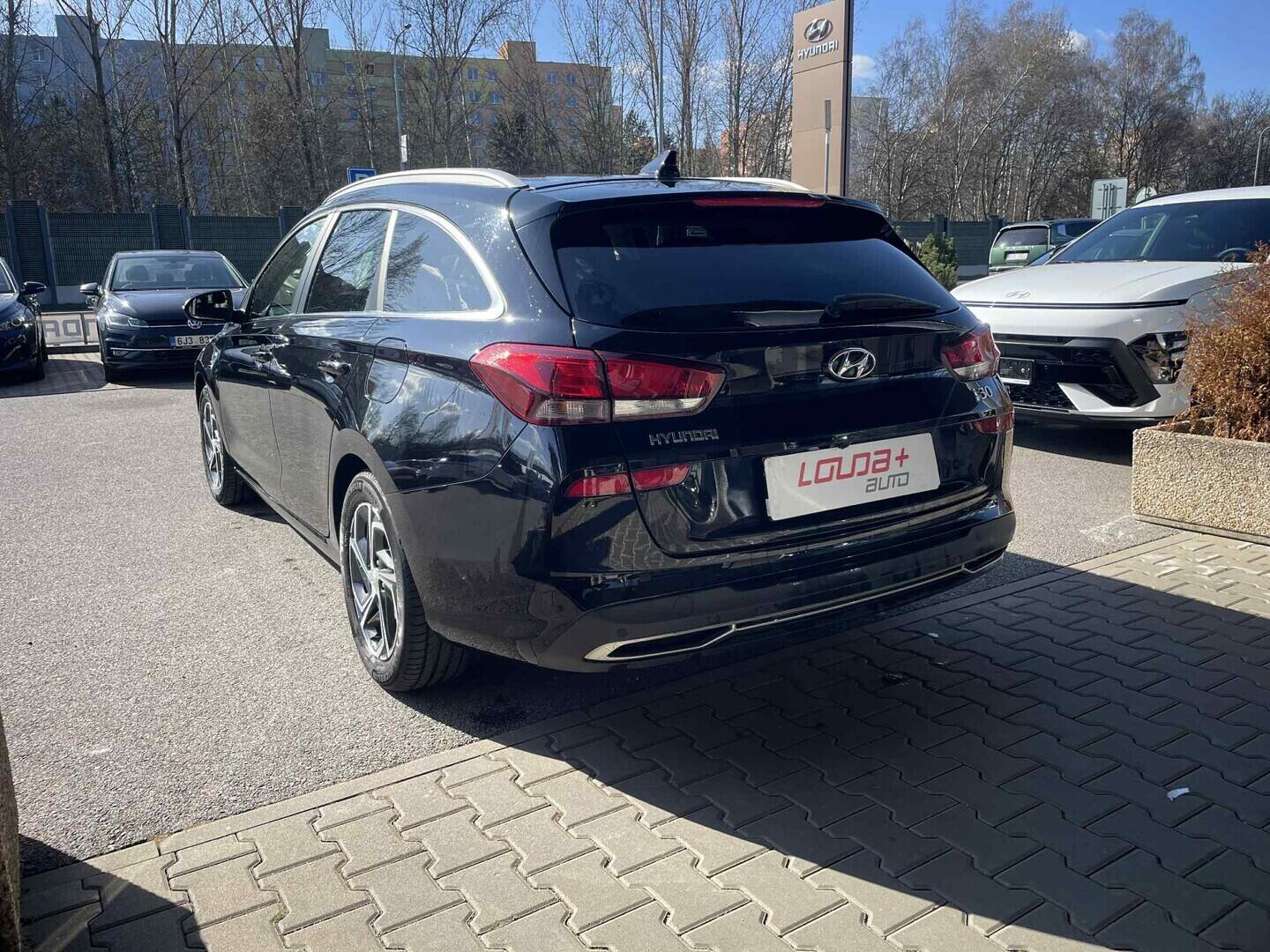 OC199V01124_11.webp_I30 Smart 1.5 T-GDI 117 kW automat