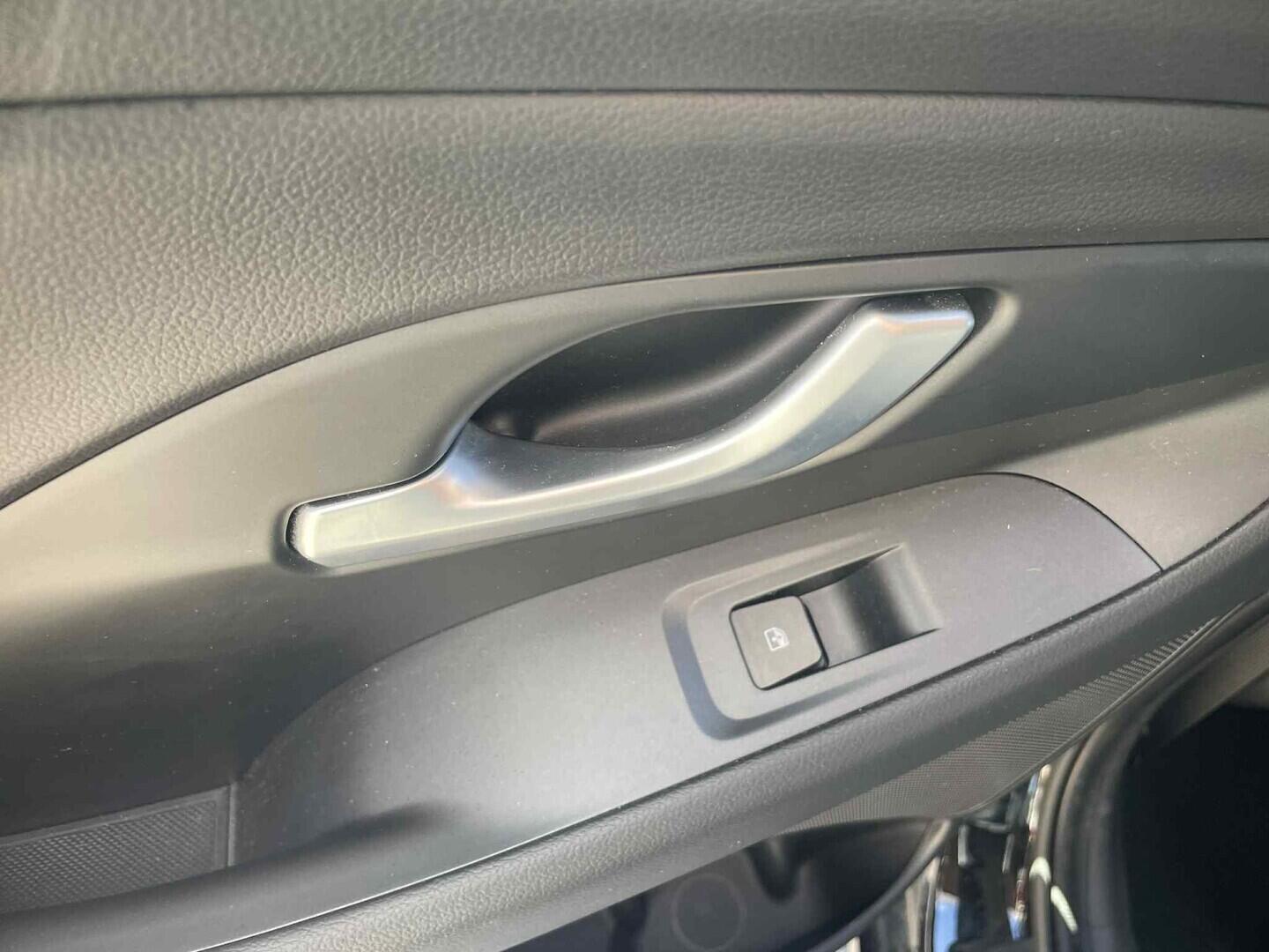 OC199V01124_29.webp_I30 Smart 1.5 T-GDI 117 kW automat