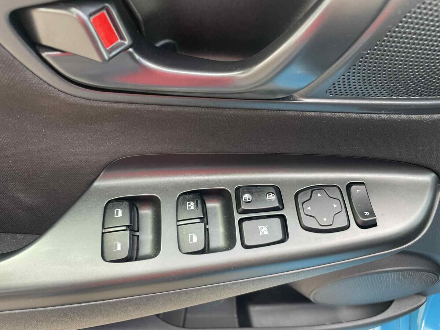 OC199V01126_21.webp_KONA N-line 1.0 T-GDI 88 kW manuál