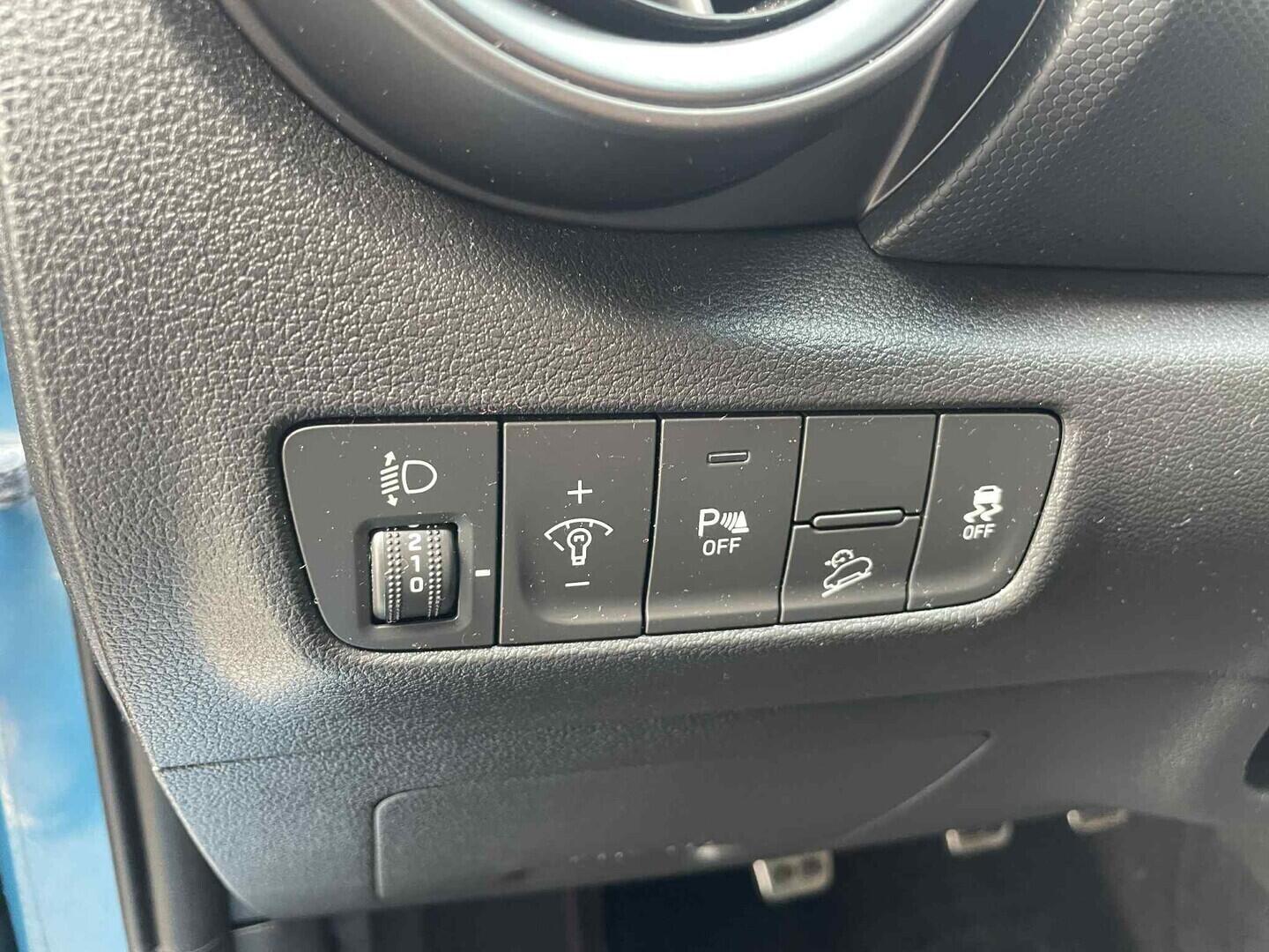 OC199V01126_22.webp_KONA N-line 1.0 T-GDI 88 kW manuál