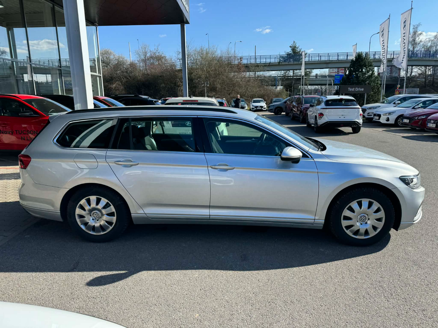 OC199V01129_11.webp_PASSAT Business 2.0 TDI 110 kW manuál