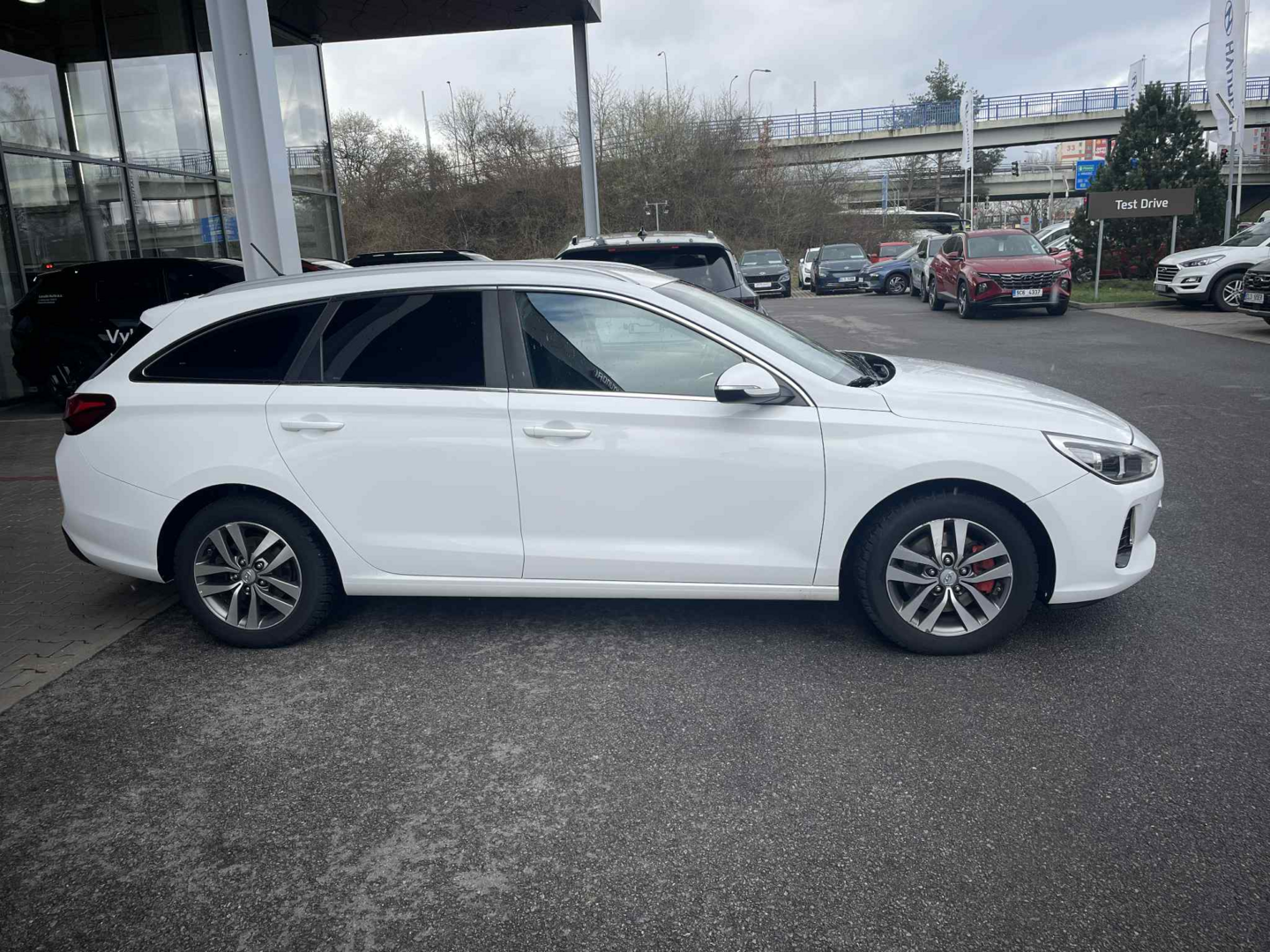 OC199V01130_14.webp_I30 Style 1.6 CRDI 81 kW automat