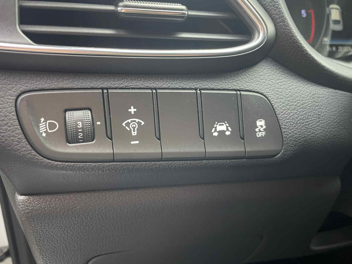 OC199V01130_21.webp_I30 Style 1.6 CRDI 81 kW automat