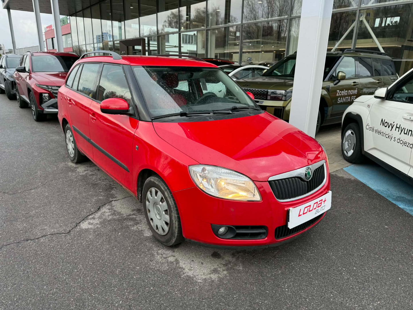 OC199V01135_10.webp_FABIA  1.2 HTP 51 kW manuál