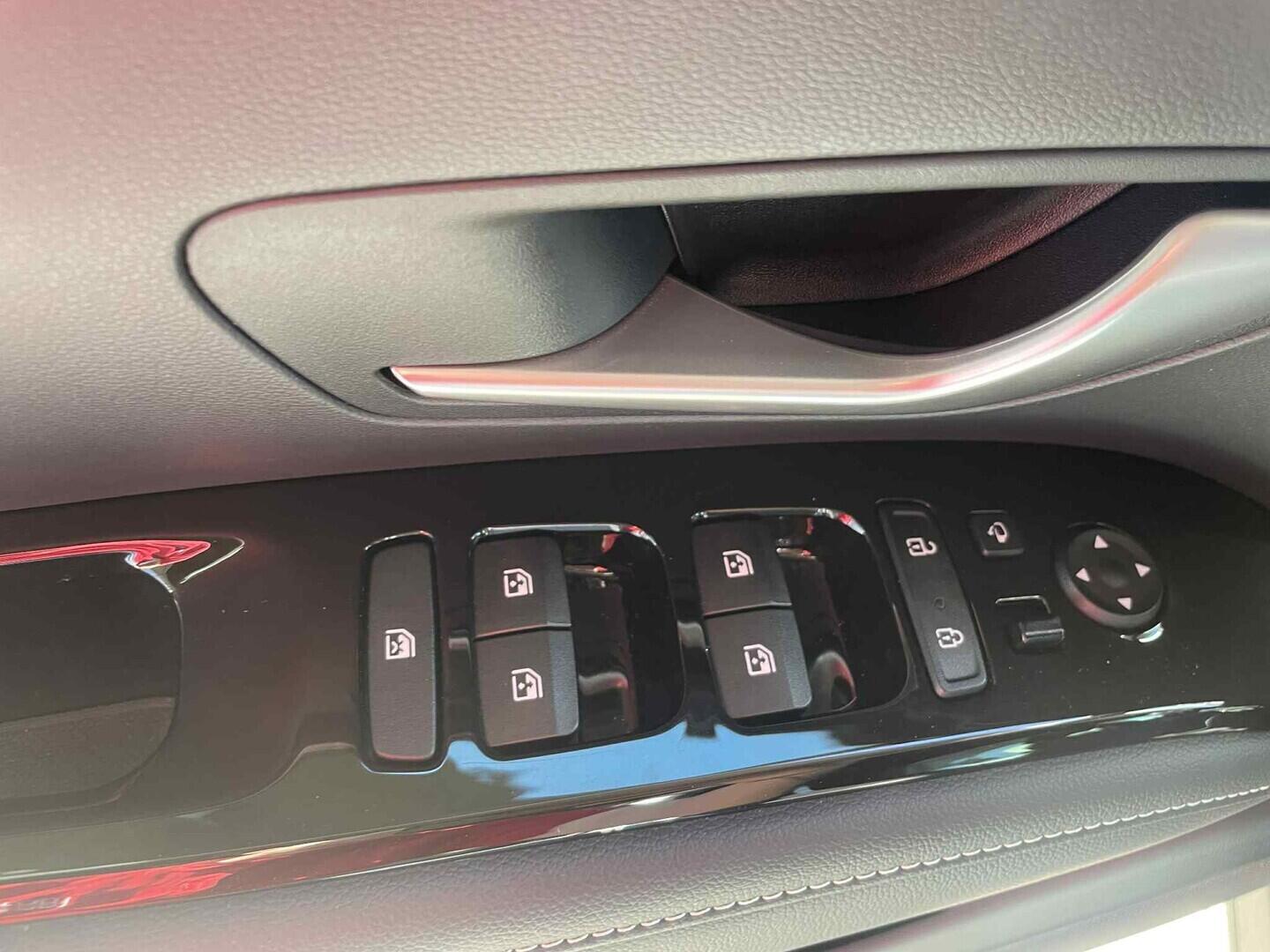 OC199V01140_16.webp_TUCSON Freedom Plus 1.6 T-GDI 110 kW manuál, DPH