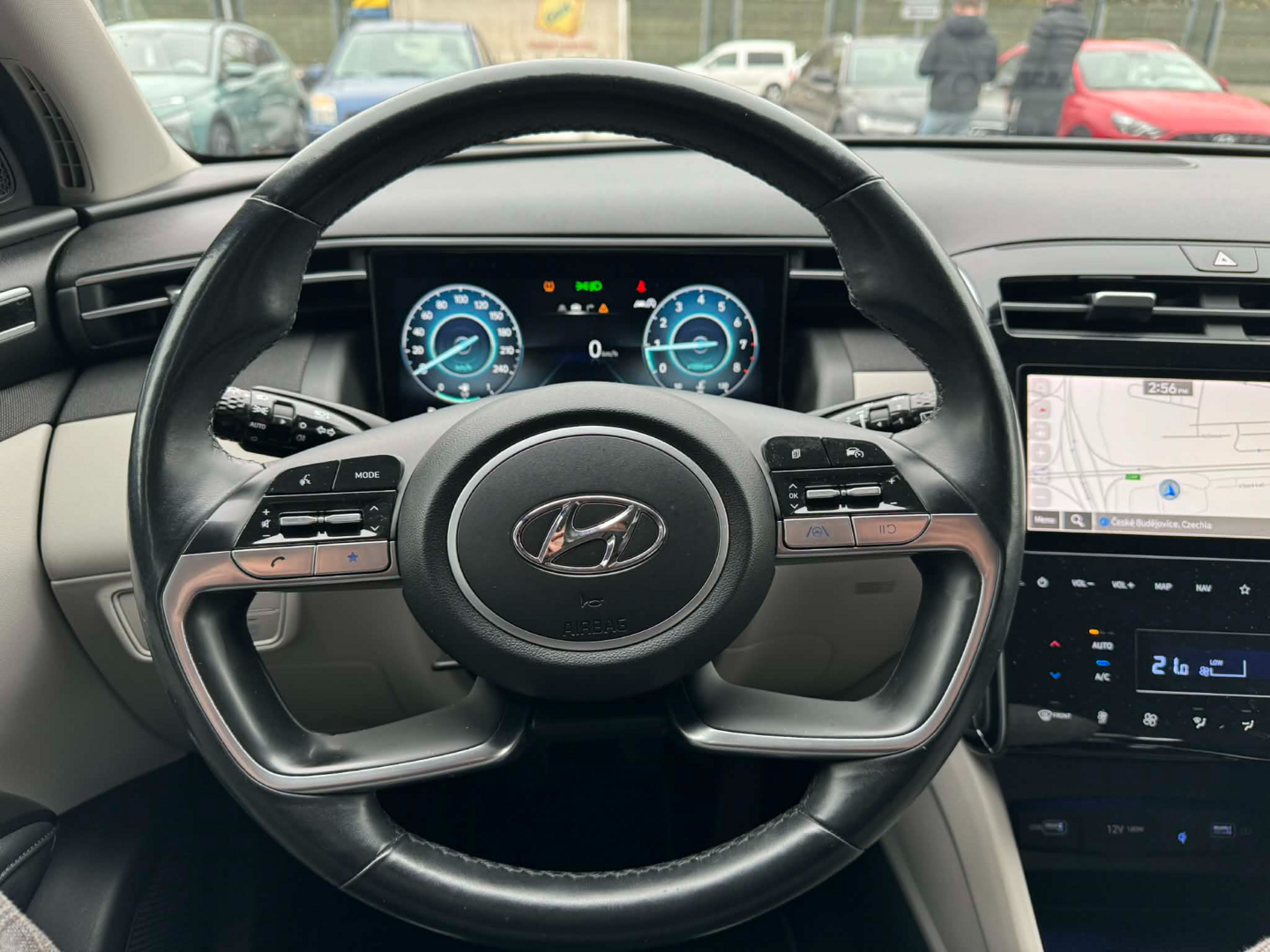 OC199V01143_24.webp_TUCSON Style 1.6 T-GDI 110 kW manuál