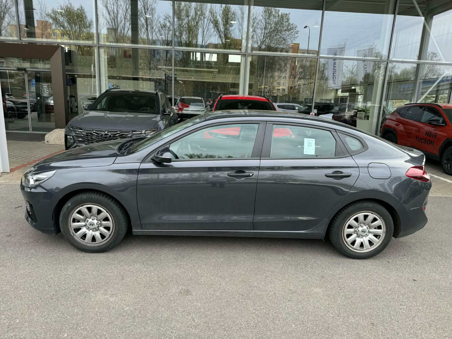 OC199V01144_11.webp_I30 Comfort 1.0 T-GDI 88 kW manuál