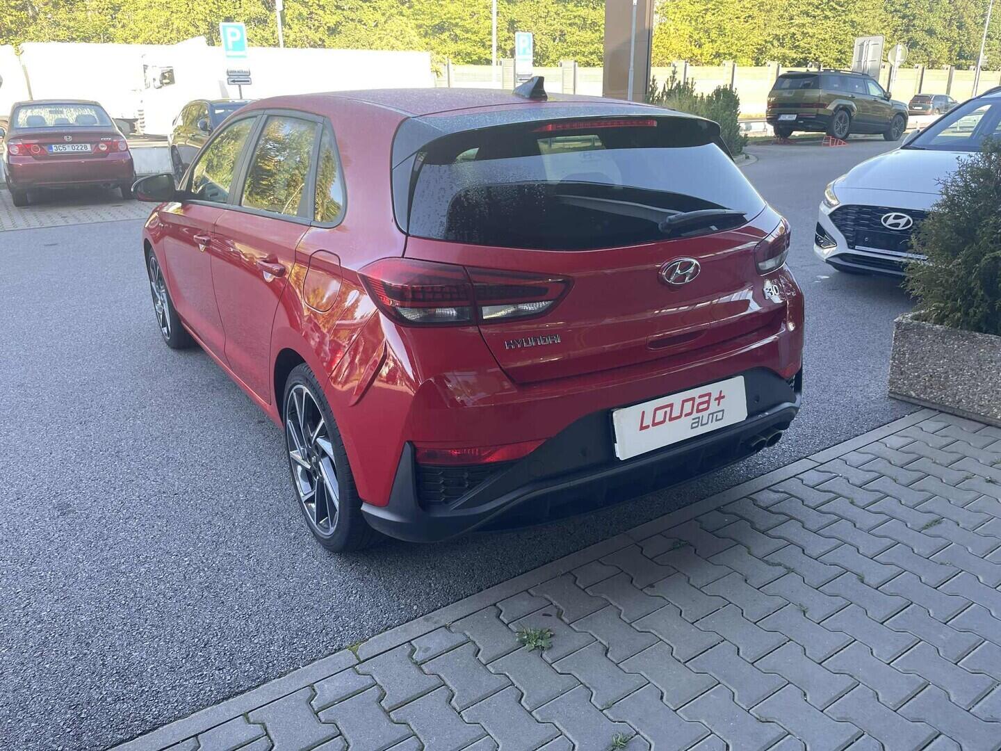 OC199V01148_13.webp_I30 N-line 1.5 T-GDI 117 kW manuál