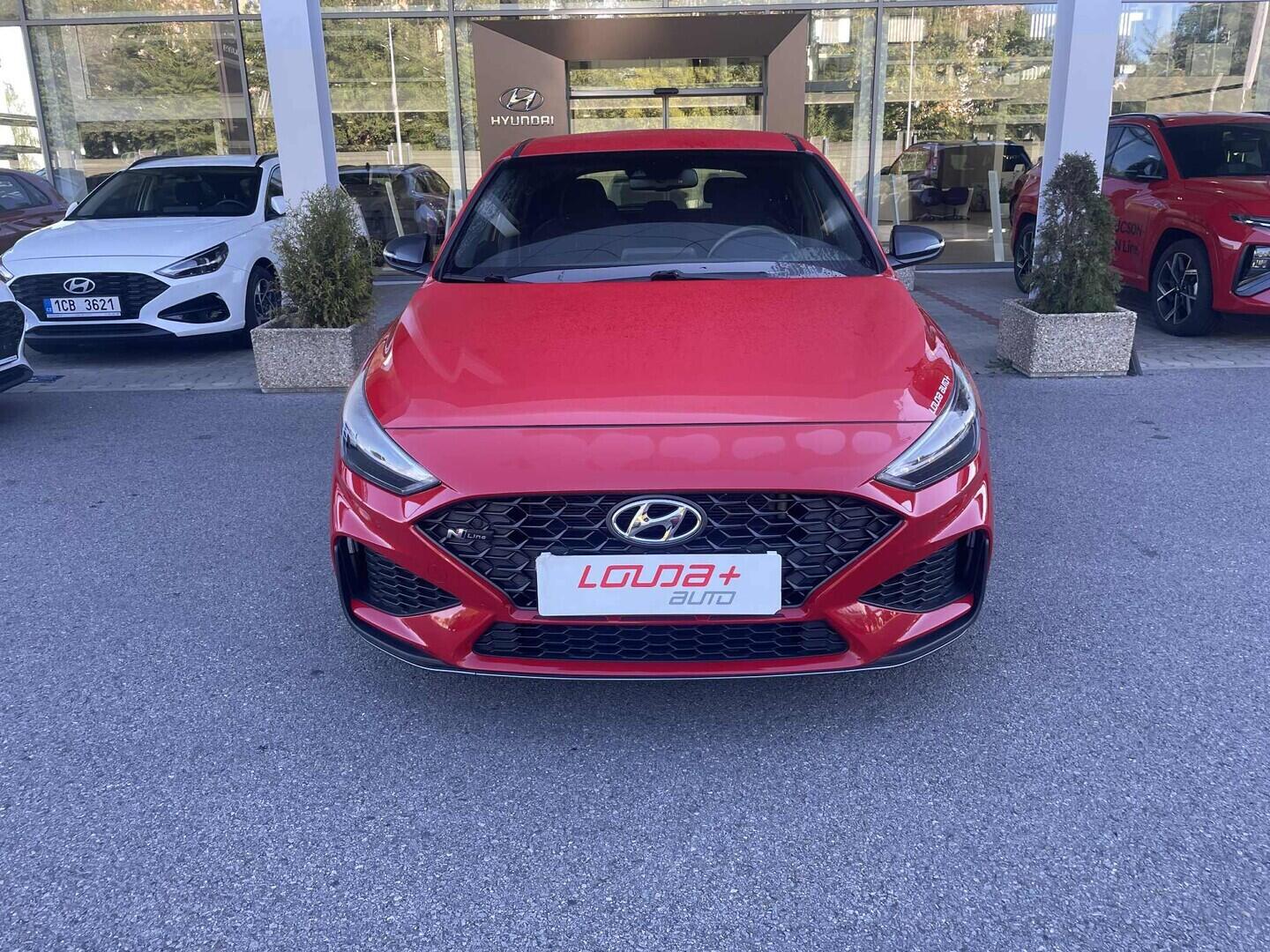 OC199V01148_14.webp_I30 N-line 1.5 T-GDI 117 kW manuál