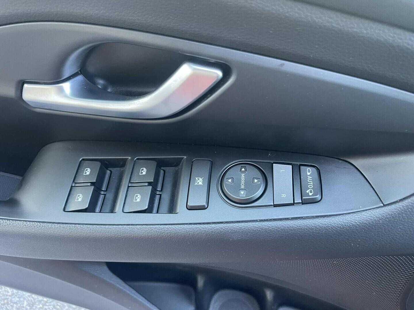 OC199V01148_18.webp_I30 N-line 1.5 T-GDI 117 kW manuál