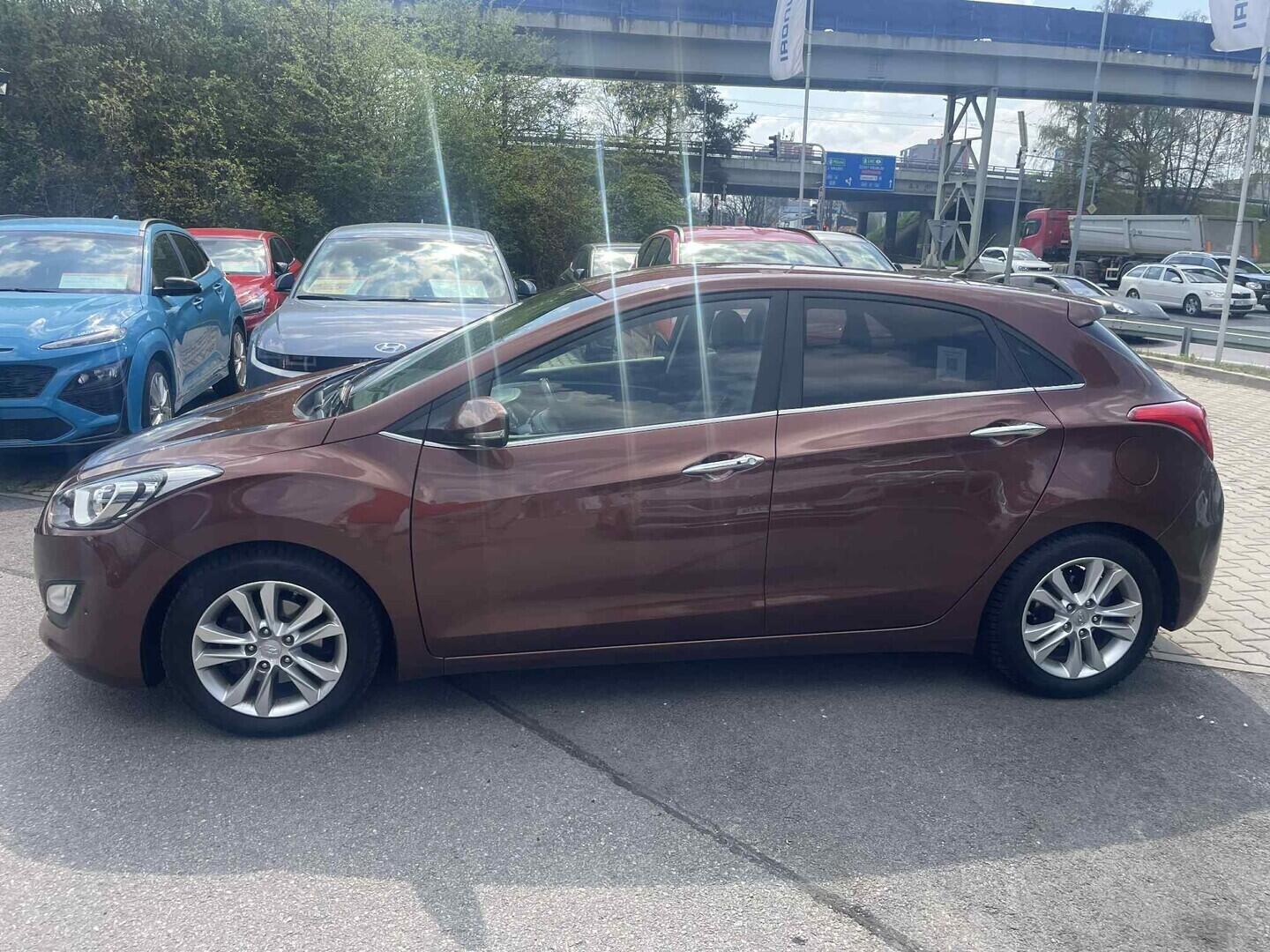 OC199V01153_11.webp_I30 Style 1.6 CRDi 94 kW manuál, DPH