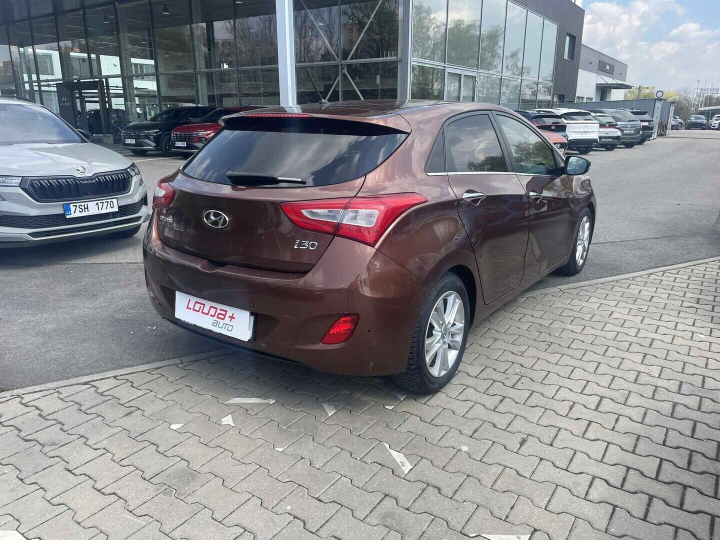 OC199V01153_12.webp_I30 Style 1.6 CRDi 94 kW manuál, DPH