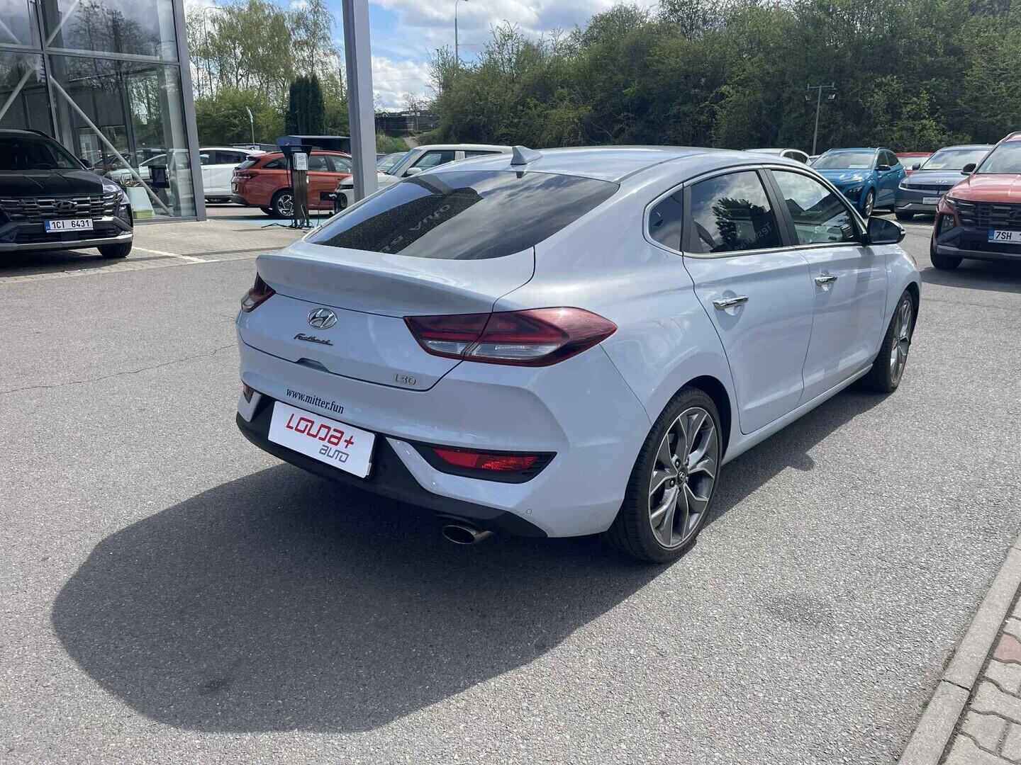 OC199V01155_12.webp_I30 Premium 1.4 T-GDI 123 kW automat