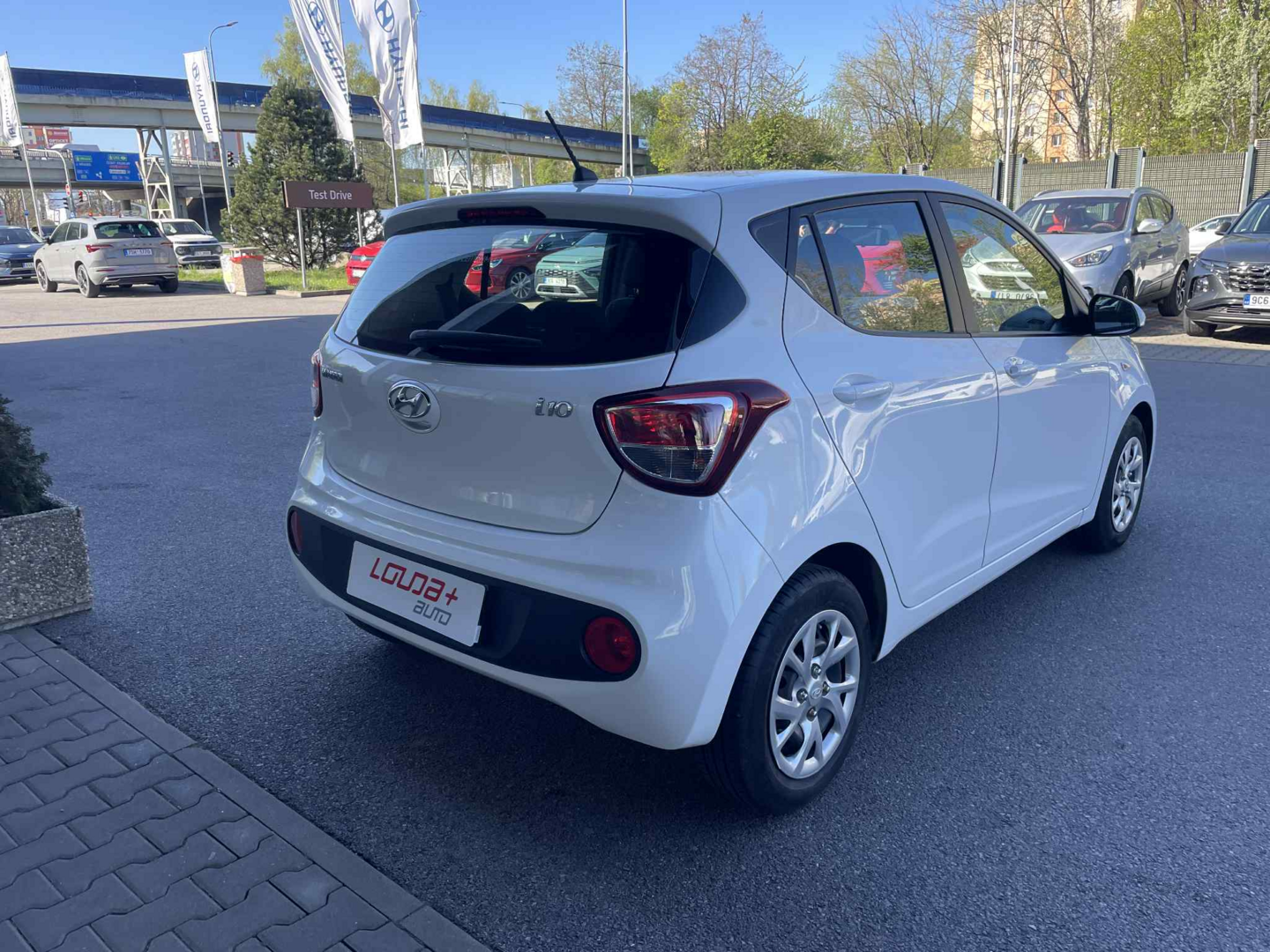 OC199V01159_11.webp_I10 Comfort 1.0 MPI 49 kW manuál