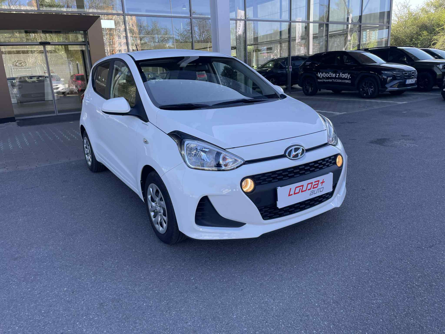 OC199V01159_14.webp_I10 Comfort 1.0 MPI 49 kW manuál