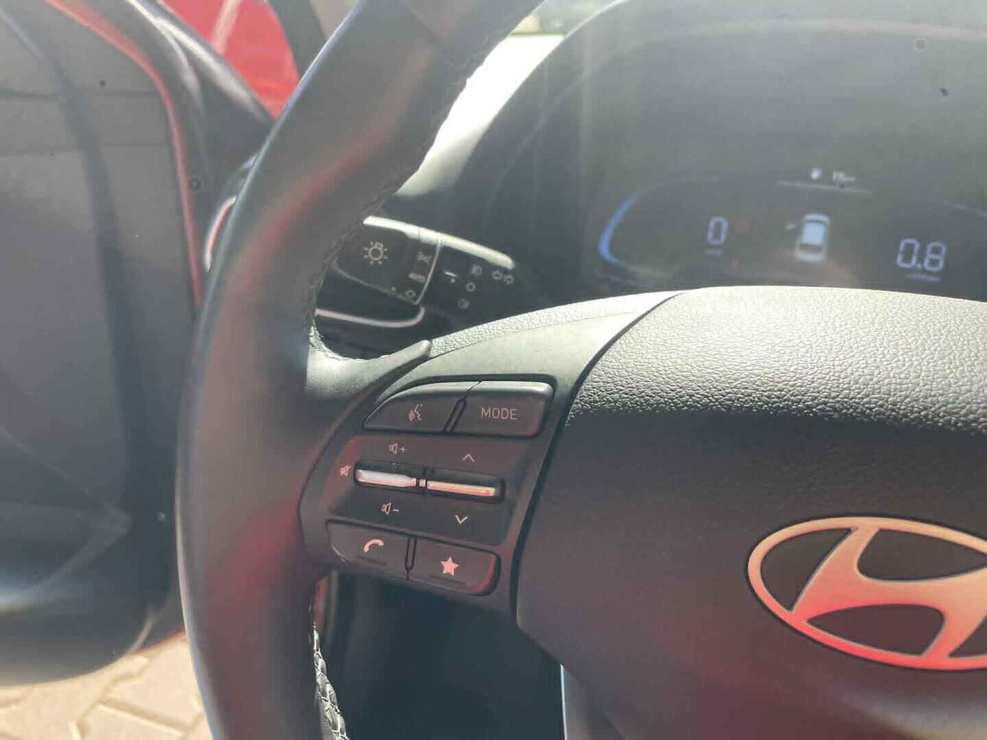 OC199V01163_22.webp_I30 Smart Climate 1.5 DPi 70 kW manuál, DPH